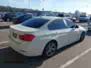 2015 BMW 3 Series 328i xDrive с VIN WBA3B5G58FNS14703, выставлен на аукционе IAAI как лот 43357969 с пробегом 112 214 миль миль и . История ставок и продаж доступна на DreamBid. Изображение 18.