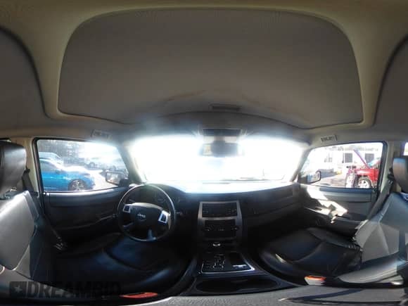2008 Jeep Commander Sport с VIN 1J8HG48N58C191617, выставлен на аукционе IAAI как лот 43207168 с пробегом 169 842 миль миль и . История ставок и продаж доступна на DreamBid. Изображение 19.