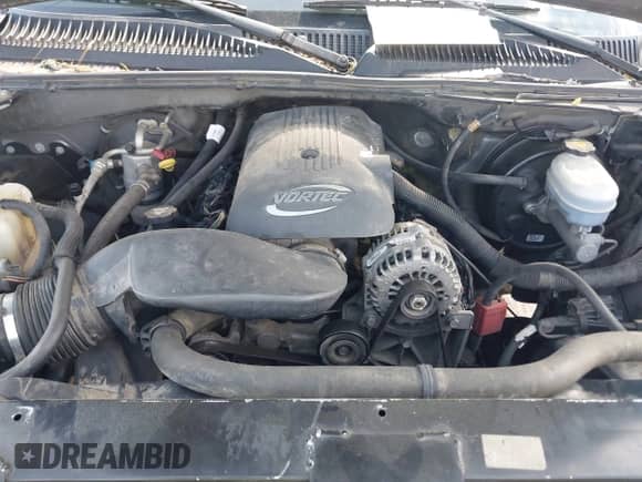 2006 Chevrolet Silverado 1500 LT2 z VIN 2GCEC13Z661346287, wystawiony jako IAAI lot #42013454 z przebiegiem 318 918 mil mil oraz . Historia ofert i sprzedaży dostępna na DreamBid. Obrazek 10.