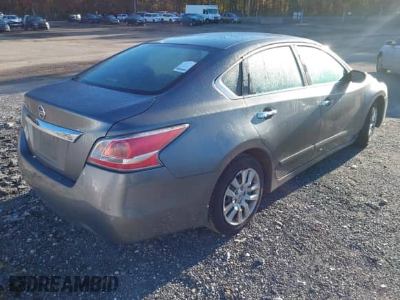 2015 Nissan Altima S z VIN 1N4AL3AP3FN396810, wystawiony jako IAAI lot #43419425 z przebiegiem 75 585 mil mil oraz . Historia ofert i sprzedaży dostępna na DreamBid. Obrazek 4.