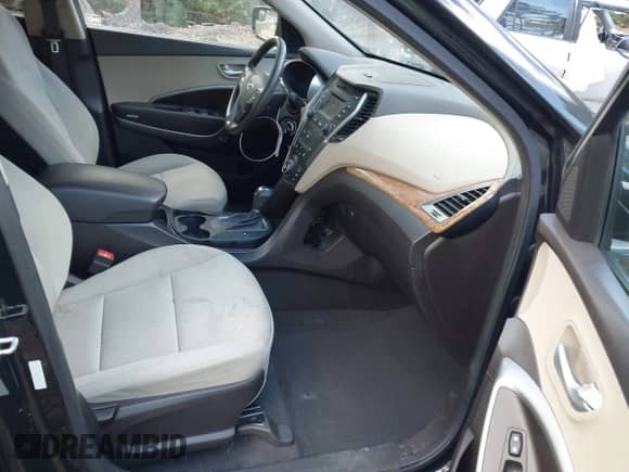 2016 Hyundai Santa Fe с VIN 5XYZU3LBXGG371746, выставлен на аукционе IAAI как лот 43396831 с пробегом 146 546 миль миль и . История ставок и продаж доступна на DreamBid. Изображение 5.