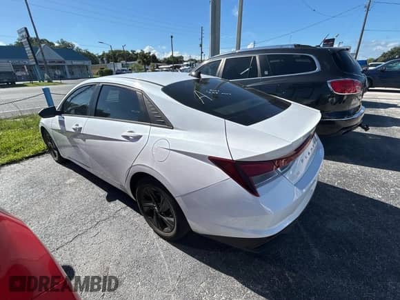 2021 Hyundai Elantra SEL с VIN 5NPLM4AG2MH026998, выставлен на аукционе Copart как лот 61692135 с пробегом 55 861 миль миль и Чистый • Clean title. История ставок и продаж доступна на DreamBid. Изображение 3.