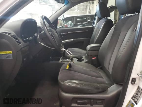 2011 Hyundai Santa Fe SE with VIN 5XYZHDAG4BG022051, listed as a Copart auction lot 82033285 with 183,415 mi miles and Salvage title. Bid and sale history available at DreamBid. Image 7.