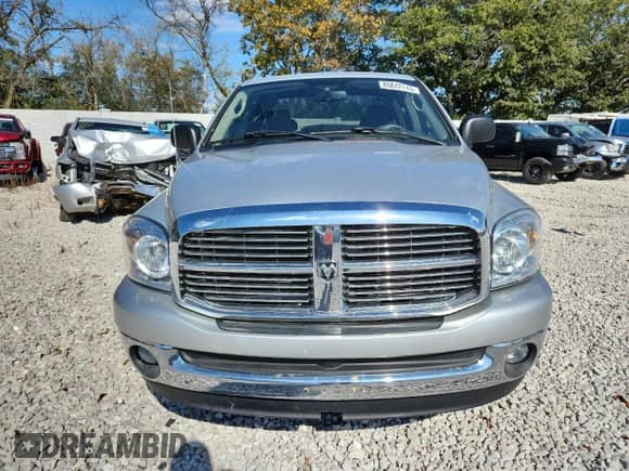 2008 Dodge 1500 SLT z VIN 1D7HU18N58S535117, wystawiony jako Copart lot #85647115 z przebiegiem 241 523 mil mil oraz Nie do naprawy • Non repairable. Historia ofert i sprzedaży dostępna na DreamBid. Obrazek 5.