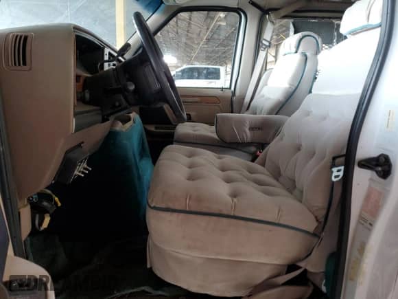 1992 Ford Econoline Cargo with VIN 1FDEE14H7NHA94279, listed as a Copart auction lot 82831194 with Not provided miles and Clean title. Bid and sale history available at DreamBid. Image 7.