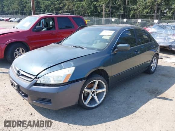 2004 Honda Accord EX with VIN 1HGCM56794A100814, listed as a IAAI auction lot 43063358 with 172,692 mi miles and . Bid and sale history available at DreamBid. Image 18.