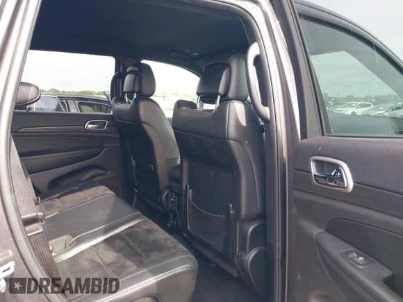 2018 Jeep Grand Cherokee Laredo с VIN 1C4RJFAG7JC105959, выставлен на аукционе IAAI как лот 42332230 с пробегом 125 386 миль миль и . История ставок и продаж доступна на DreamBid. Изображение 8.