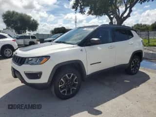 2021 Jeep Compass Trailhawk with VIN 3C4NJDDB2MT589986, listed as a Copart auction lot 71039355 with 101,445 mi miles and Non repairable. Bid and sale history available at DreamBid. Image 1.