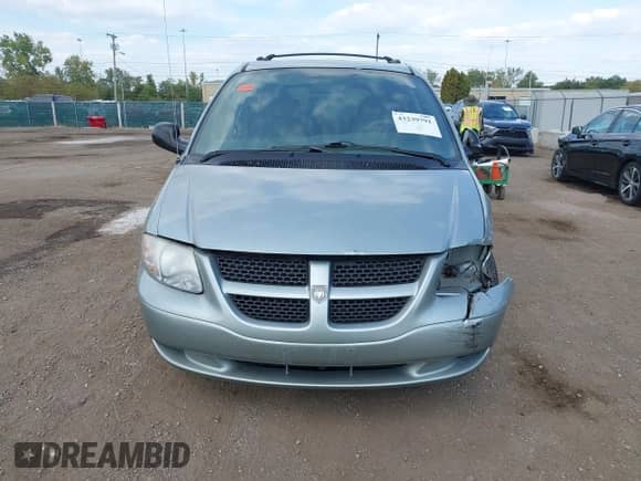 2003 Dodge Caravan Sport with VIN 2D4GP44R83R328676, listed as a IAAI auction lot 43239791 with 139,555 mi miles and . Bid and sale history available at DreamBid. Image 12.