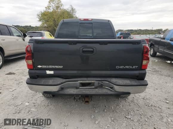 2005 Chevrolet Silverado 1500 Z71 with VIN 2GCEK13T051203705, listed as a Copart auction lot 90085835 with 181,125 mi miles and Clean title. Bid and sale history available at DreamBid. Image 6.