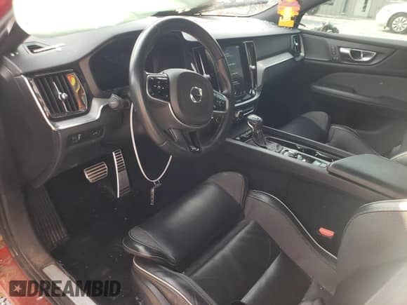 2019 Volvo S60 R-Design с VIN 7JR102FM9KG004974, выставлен на аукционе Copart как лот 59673845 с пробегом 47 553 миль миль и Списание • Salvage title. История ставок и продаж доступна на DreamBid. Изображение 7.