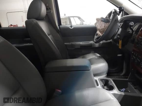2004 Dodge Durango SLT with VIN 1D4HB48D34F119162, listed as a IAAI auction lot 42398100 with 71,908 mi miles and . Bid and sale history available at DreamBid. Image 5.