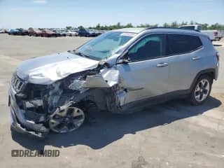 2020 Jeep Compass Limited с VIN 3C4NJCCB9LT128732, выставлен на аукционе Copart как лот 60550305 с пробегом 68 470 миль миль и Списание • Salvage title. История ставок и продаж доступна на DreamBid. Изображение 1.