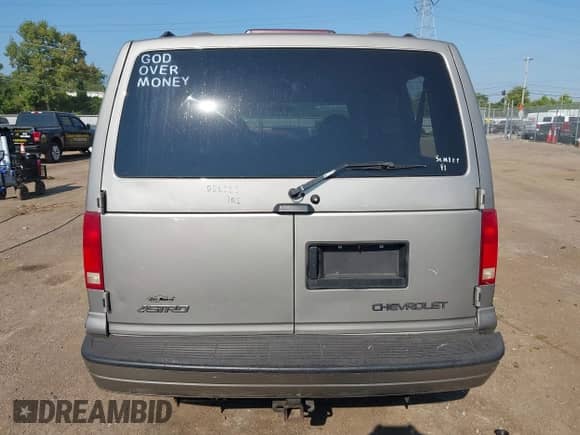 2003 Chevrolet Astro с VIN 1GNDM19X33B110956, выставлен на аукционе IAAI как лот 43012348 с пробегом 177 724 миль миль и . История ставок и продаж доступна на DreamBid. Изображение 16.