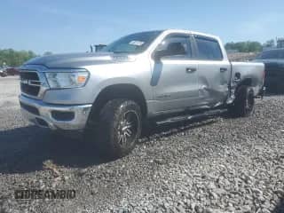 2019 Ram 1500 Tradesman z VIN 1C6SRFGT6KN583124, wystawiony jako Copart lot #54621475 z przebiegiem 78 595 mil mil oraz Szkoda całkowita • Salvage title. Historia ofert i sprzedaży dostępna na DreamBid. Obrazek 1.