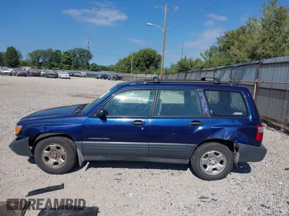 2002 Subaru Forester L with VIN JF1SF63582H757286, listed as a IAAI auction lot 43081886 with 263,377 mi miles and . Bid and sale history available at DreamBid. Image 15.
