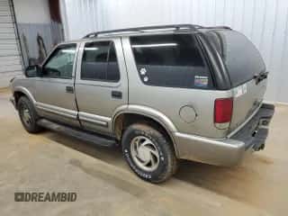 2000 Chevrolet Blazer LT с VIN 1GNDT13W7Y2171060, выставлен на аукционе Copart как лот 81484525 с пробегом 226 630 миль миль и Чистый • Clean title. История ставок и продаж доступна на DreamBid. Изображение 2.