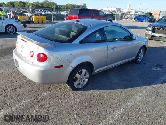 2009 Chevrolet Cobalt 1LT с VIN 1G1AT18H897164976, выставлен на аукционе IAAI как лот 43486737 с пробегом 217 118 миль миль и . История ставок и продаж доступна на DreamBid. Изображение 4.