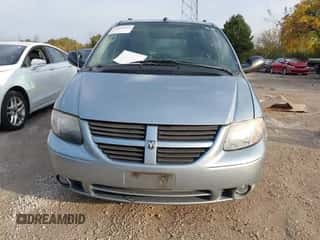 2005 Dodge Caravan SXT with VIN 2D4GP44L45R431950, listed as a IAAI auction lot 43445864 with 135,324 mi miles and . Bid and sale history available at DreamBid. Image 6.