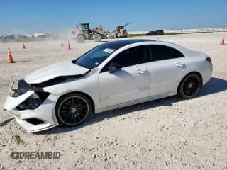 2020 Mercedes-Benz CLA 250 с VIN W1K5J4GB9LN090828, выставлен на аукционе Copart как лот 71632345 с пробегом 74 289 миль миль и Списание • Salvage title. История ставок и продаж доступна на DreamBid. Изображение 1.