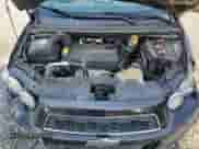 2012 Chevrolet Sonic LT z VIN 1G1JD6SH5C4175509, wystawiony jako Copart lot #61693745 z przebiegiem 182 462 mil mil oraz Szkoda całkowita • Salvage title. Historia ofert i sprzedaży dostępna na DreamBid. Obrazek 11.