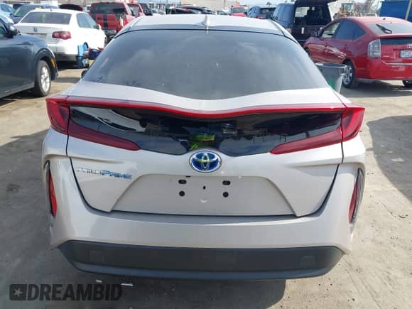 2018 Toyota Prius Plus z VIN JTDKARFP7J3099284, wystawiony jako IAAI lot #42920662 z przebiegiem 51 694 mil mil oraz . Historia ofert i sprzedaży dostępna na DreamBid. Obrazek 16.