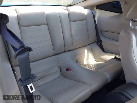 2010 Ford Mustang V6 с VIN 1ZVBP8AN5A5107379, выставлен на аукционе IAAI как лот 43438423 с пробегом 216 125 миль миль и . История ставок и продаж доступна на DreamBid. Изображение 8.