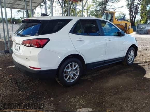 2022 Chevrolet Equinox LS с VIN 3GNAXSEV5NS247490, выставлен на аукционе IAAI как лот 43425565 с пробегом 25 633 миль миль и . История ставок и продаж доступна на DreamBid. Изображение 4.