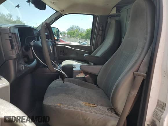 2013 Chevrolet Express Cargo с VIN 1GCWGFCA4D1185022, выставлен на аукционе Copart как лот 64027655 с пробегом 235 556 миль миль и Чистый • Clean title. История ставок и продаж доступна на DreamBid. Изображение 7.