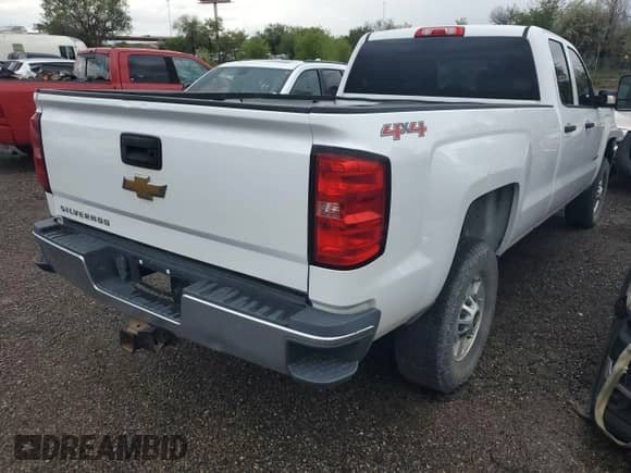 2015 Chevrolet Silverado 3500HD Work Truck с VIN 1GC2KYEG6FZ539511, выставлен на аукционе IAAI как лот 43548172 с пробегом Не указан миль и . История ставок и продаж доступна на DreamBid. Изображение 23.
