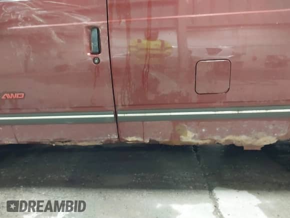 1998 Chevrolet Astro с VIN 1GNEL19W3WB115660, выставлен на аукционе IAAI как лот 42141028 с пробегом 95 538 миль миль и . История ставок и продаж доступна на DreamBid. Изображение 6.