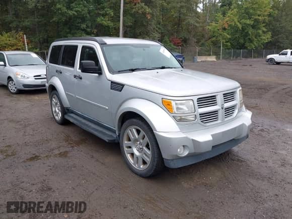 2011 Dodge Nitro Heat with VIN 1D4PU4GKXBW582709, listed as a IAAI auction lot 43149996 with 169,385 mi miles and . Bid and sale history available at DreamBid. Image 1.