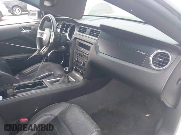 2011 Ford Mustang GT with VIN 1ZVBP8CF2B5161343, listed as a IAAI auction lot 42866664 with 189,284 mi miles and . Bid and sale history available at DreamBid. Image 5.