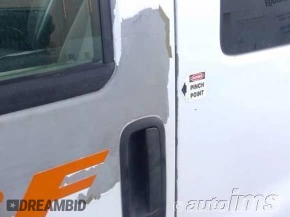 2012 Chevrolet Express Passenger 1LS с VIN 1GAZGZFA0C1202688, выставлен на аукционе IAAI как лот 43520676 с пробегом 178 006 миль миль и . История ставок и продаж доступна на DreamBid. Изображение 1.