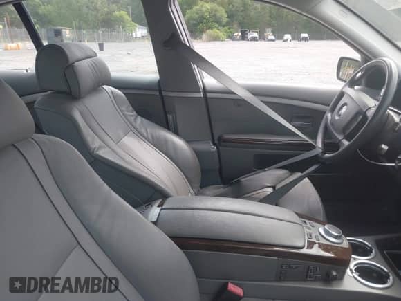 2007 BMW 7 Series 750i with VIN WBAHL83527DT10280, listed as a IAAI auction lot 42195930 with 80,971 mi miles and . Bid and sale history available at DreamBid. Image 5.