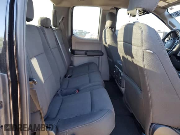 2020 Ford F-150 XL z VIN 1FTFX1E53LFA53471, wystawiony jako Copart lot #49862215 z przebiegiem 146 670 mil mil oraz Czysty tytuł • Clean title. Historia ofert i sprzedaży dostępna na DreamBid. Obrazek 10.