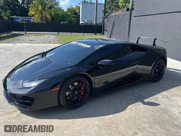 2018 Lamborghini Huracan LP 580-2 с VIN ZHWUC2ZF6JLA10389, выставлен на аукционе Copart как лот 64413215 с пробегом 10 887 миль миль и Списание • Salvage title. История ставок и продаж доступна на DreamBid. Изображение 2.