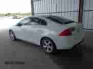 2012 Volvo S60 T5 с VIN YV1622FS5C2090077, выставлен на аукционе IAAI как лот 43040840 с пробегом 260 494 миль миль и . История ставок и продаж доступна на DreamBid. Изображение 3.