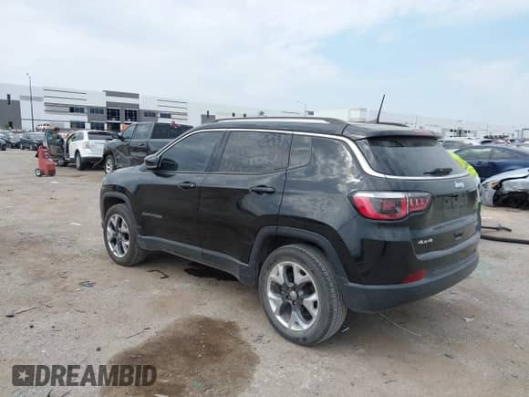 2018 Jeep Compass Limited z VIN 3C4NJDCB6JT199292, wystawiony jako IAAI lot #43076181 z przebiegiem 134 109 mil mil oraz . Historia ofert i sprzedaży dostępna na DreamBid. Obrazek 3.