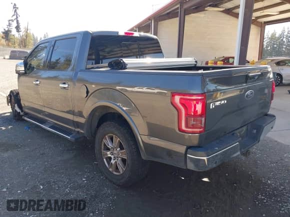 2016 Ford F-150 XLT z VIN 1FTEW1EG2GKE63501, wystawiony jako IAAI lot #43281858 z przebiegiem Nie podano mil oraz . Historia ofert i sprzedaży dostępna na DreamBid. Obrazek 3.