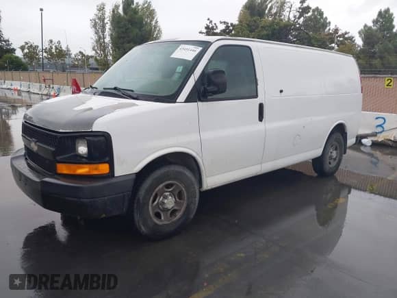 2008 Chevrolet Express Cargo с VIN 1GCFG15X281154586, выставлен на аукционе IAAI как лот 43451446 с пробегом 216 972 миль миль и . История ставок и продаж доступна на DreamBid. Изображение 2.