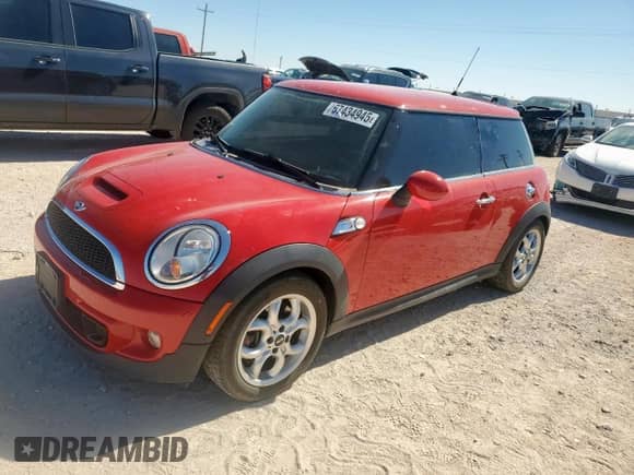 2012 MINI Hardtop S с VIN WMWSV3C56CTY28508, выставлен на аукционе Copart как лот 57434945 с пробегом 104 182 миль миль и Чистый • Clean title. История ставок и продаж доступна на DreamBid. Изображение 1.