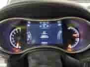 2015 Jeep Grand Cherokee Overland z VIN 1C4RJFCT7FC704149, wystawiony jako IAAI lot #42271696 z przebiegiem 127 825 mil mil oraz . Historia ofert i sprzedaży dostępna na DreamBid. Obrazek 7.