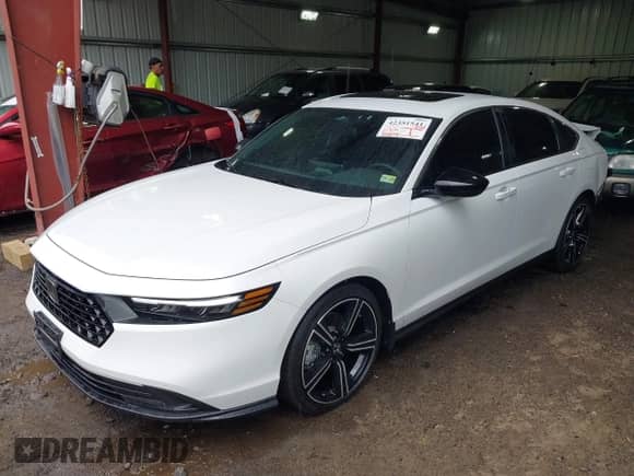 2025 Honda Accord Sport with VIN 1HGCY2F50SA009753, listed as a IAAI auction lot 42351541 with 5,009 mi miles and . Bid and sale history available at DreamBid. Image 2.