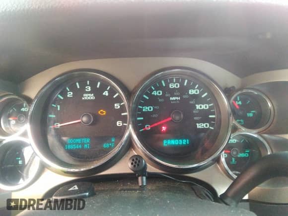 2010 Chevrolet Silverado 1500 LT with VIN 1GCSKSEA3AZ166347, listed as a IAAI auction lot 42307431 with 188,544 mi miles and . Bid and sale history available at DreamBid. Image 7.