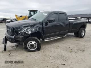 2004 Dodge 3500 SLT with VIN 3D7MU48C84G105257, listed as a Copart auction lot 43276615 with 241,840 mi miles and Salvage title. Bid and sale history available at DreamBid. Image 1.