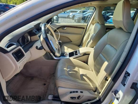 2016 Volvo XC70 z VIN YV4612NM6G1245403, wystawiony jako Copart lot #67634255 z przebiegiem 88 242 mil mil oraz Szkoda całkowita • Salvage title. Historia ofert i sprzedaży dostępna na DreamBid. Obrazek 7.