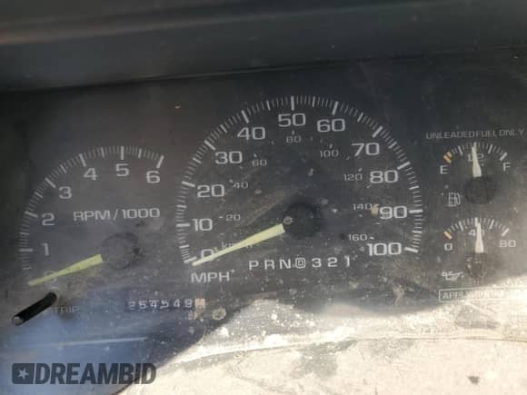 1998 Chevrolet Silverado 2500 z VIN 1GCGC29R3WE237595, wystawiony jako Copart lot #51907315 z przebiegiem 254 549 mil mil oraz Szkoda całkowita • Salvage title. Historia ofert i sprzedaży dostępna na DreamBid. Obrazek 9.