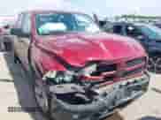 2015 Ram 1500 Big Horn z VIN 1C6RR6LT2FS639684, wystawiony jako IAAI lot #42981923 z przebiegiem 121 902 mil mil oraz . Historia ofert i sprzedaży dostępna na DreamBid. Obrazek 6.