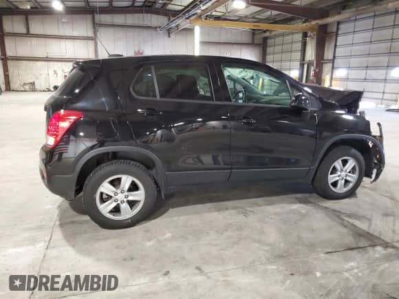 2022 Chevrolet Trax LS z VIN KL7CJNSM5NB550861, wystawiony jako Copart lot #70460675 z przebiegiem 31 706 mil mil oraz Szkoda całkowita • Salvage title. Historia ofert i sprzedaży dostępna na DreamBid. Obrazek 3.